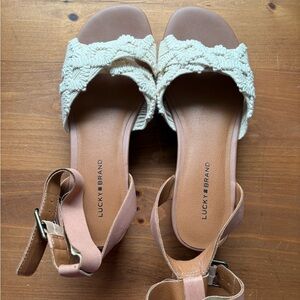 Lucky Brand Women's Famika Crochet Cream and Tan wedges size 7.5